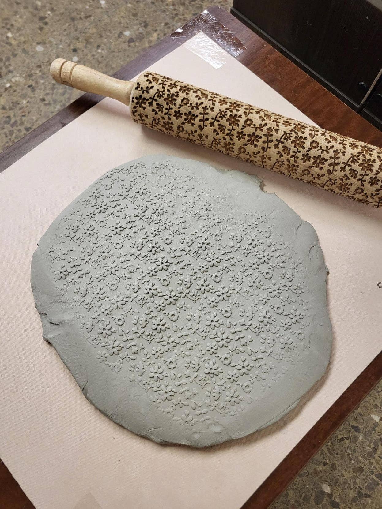 Sweet Rolling Pins – wholesale Rolling pin – Flourish Embossed Rolling Pin1