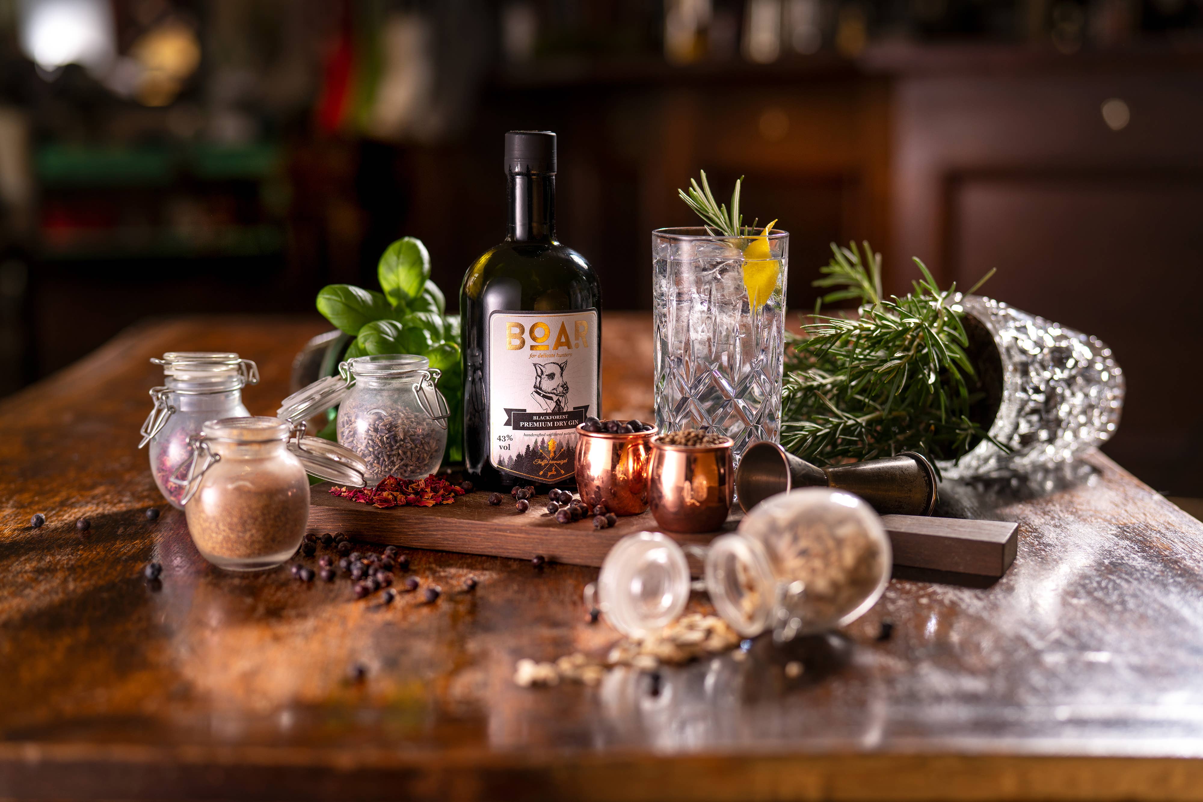 BOAR Distillery im Schwarzwald - Venta al por mayor Ginebra - BOAR Blackforest Premium Dry Gin4