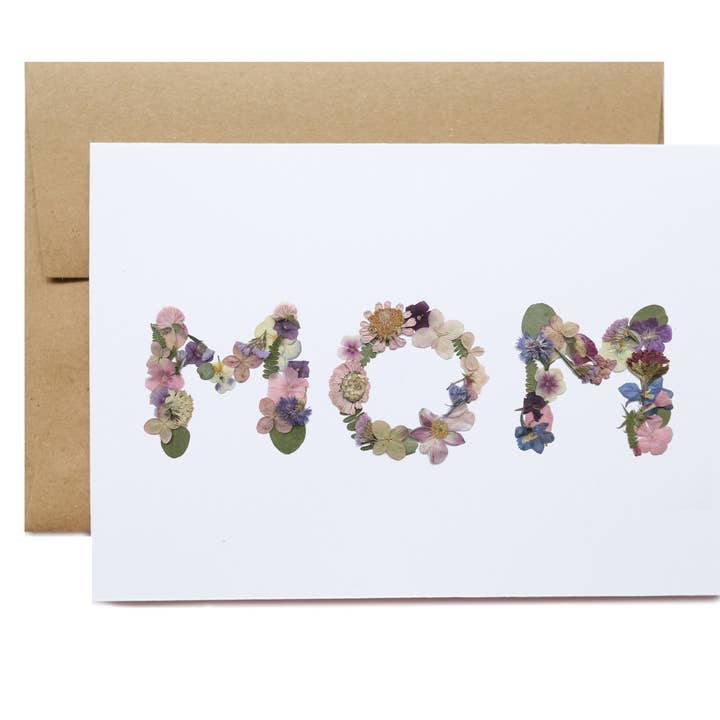 Cartão de Dia da Mãe com Flor Prensada MOM por atacado de Seek & Bloom Creative Co.
