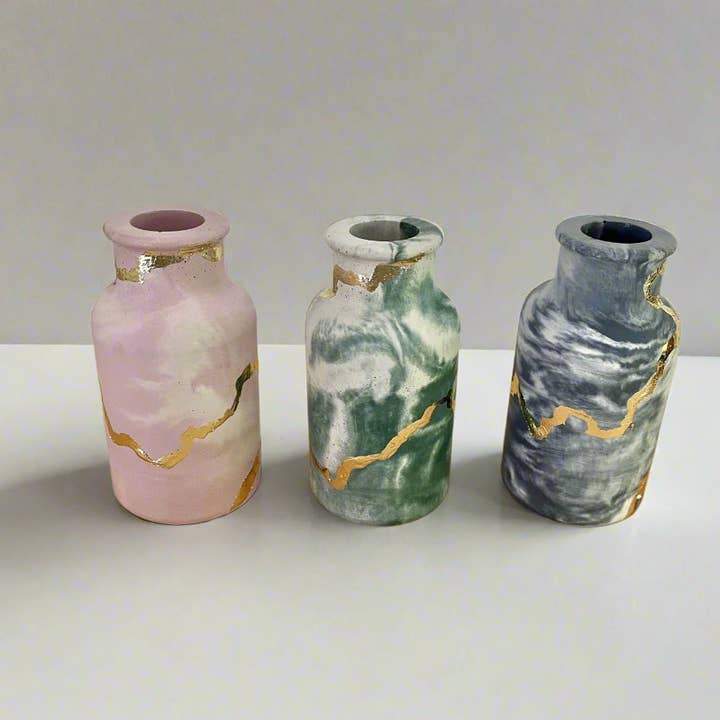 Smooth Vase with Gold Details for wholesale by Love Nene