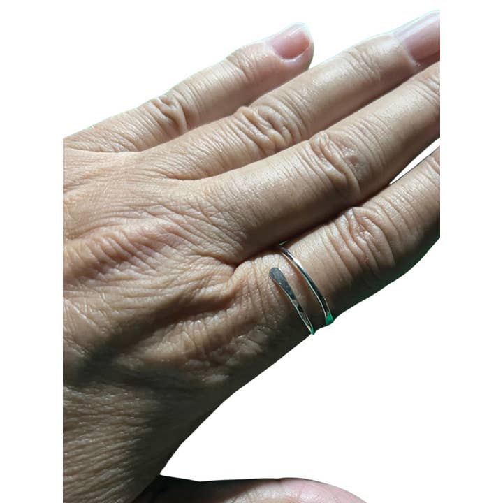 Bague Ajustable Unie 1mm pour la vente par Hot Spice Jewelry