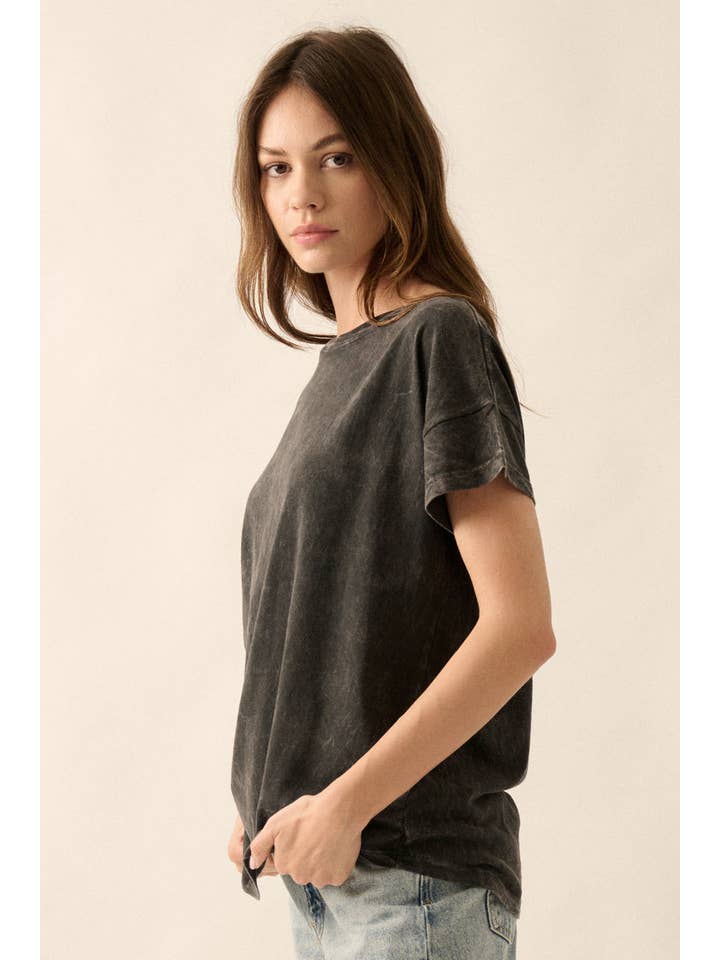 Promesa USA - Wholesale T-Shirt - Women's - Mineral Washed Dolphin-Hem Drop-Shoulder Tee