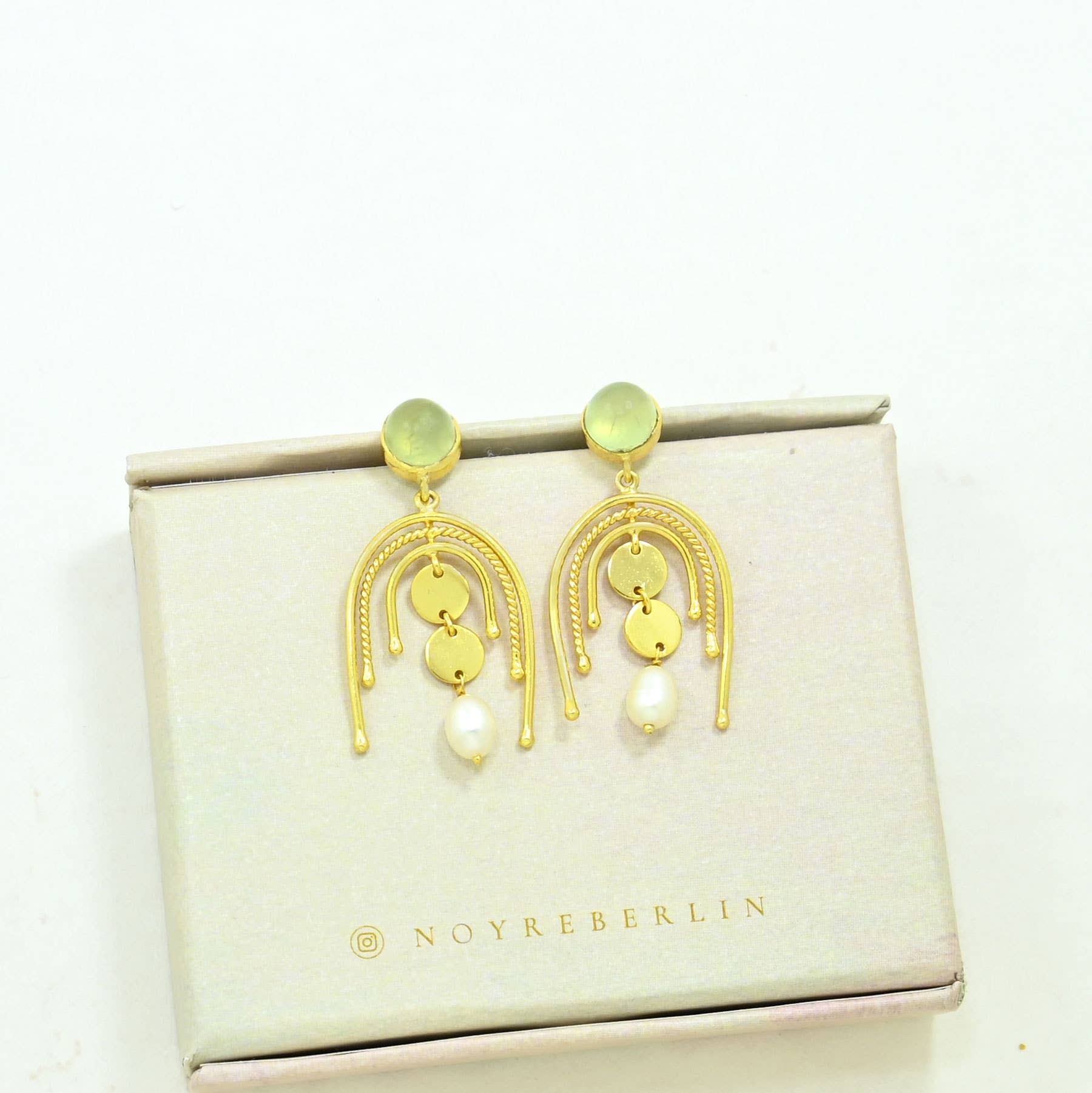 Schmuckoo Berlin - Wholesale Dangle Earrings - Peppa Earring Gold Silver 925 - Prehnite & Pearl1