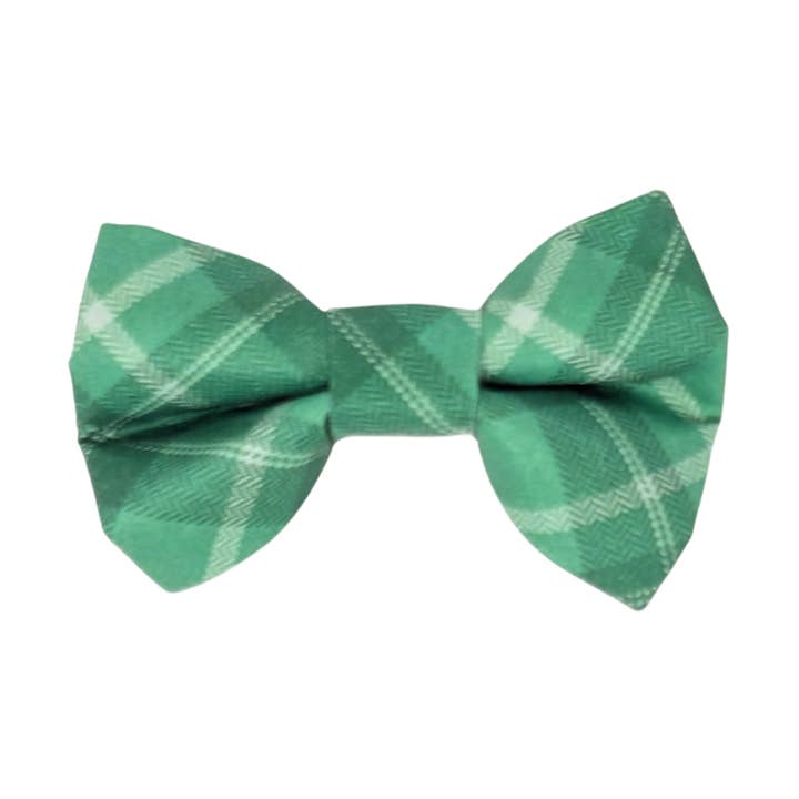 Nœud papillon - Écossais vert pour la vente par Fuzzbutt Boutique LLC