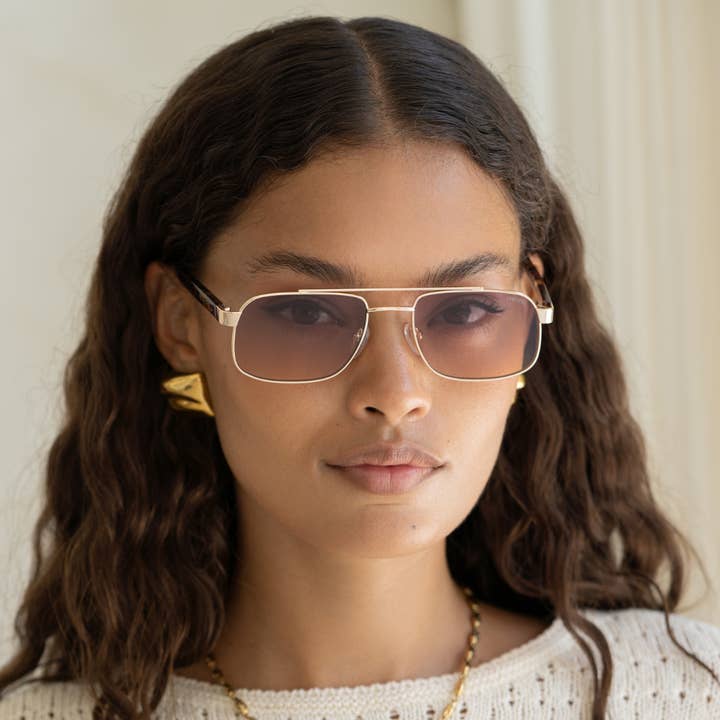 Gold Sunset Vesper Unisex Aviator Sunglasses for wholesale on Faire1