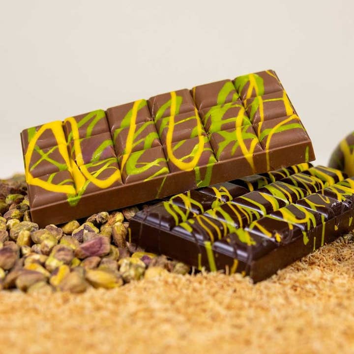 ADG Diffusion - Wholesale Chocolate Bar - DUBAI MILK CHOCOLATE TABLET 170g x7