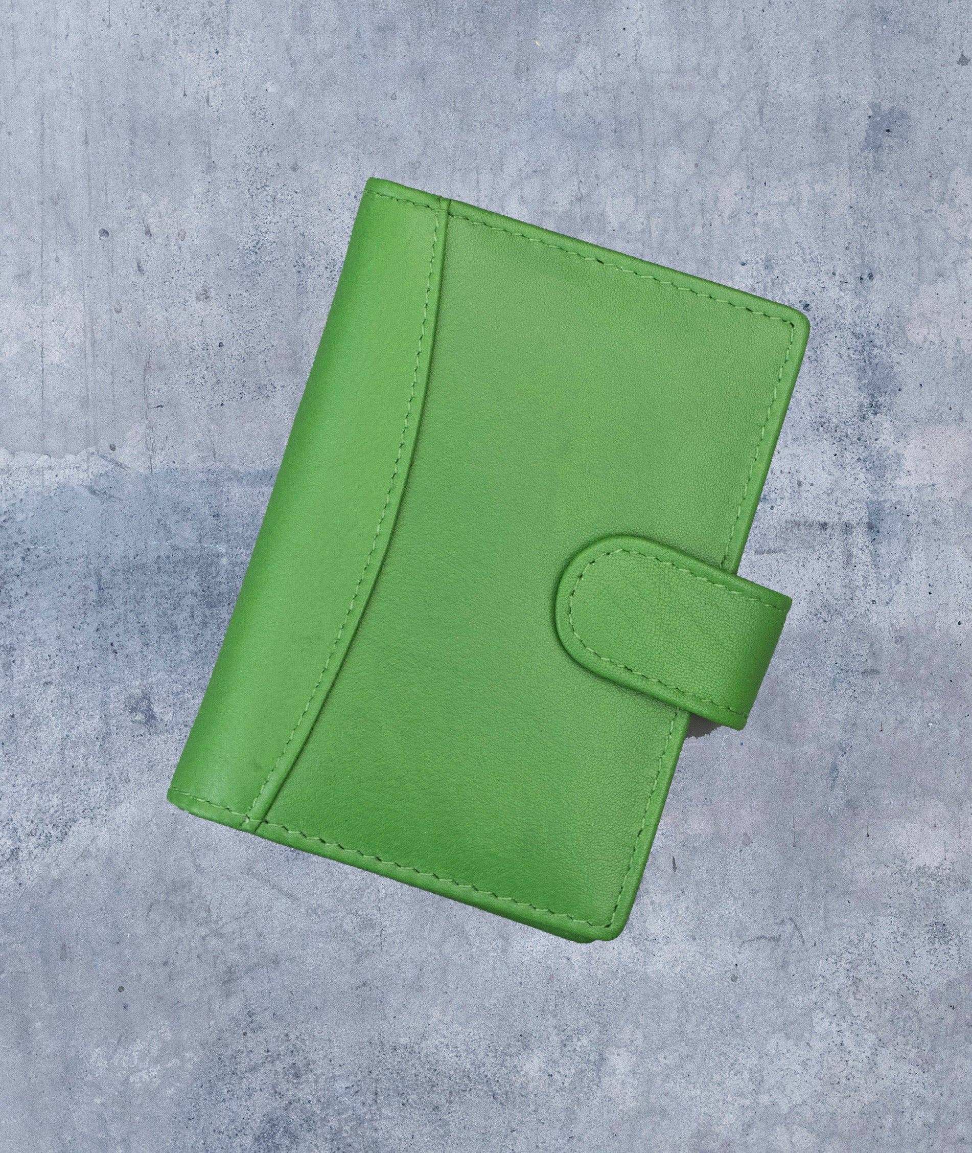 PRIMEHIDE - Wholesale Card Holder - Women's - PRIMEHIDE Soft Leather RFID Travel Card Holder - R6027