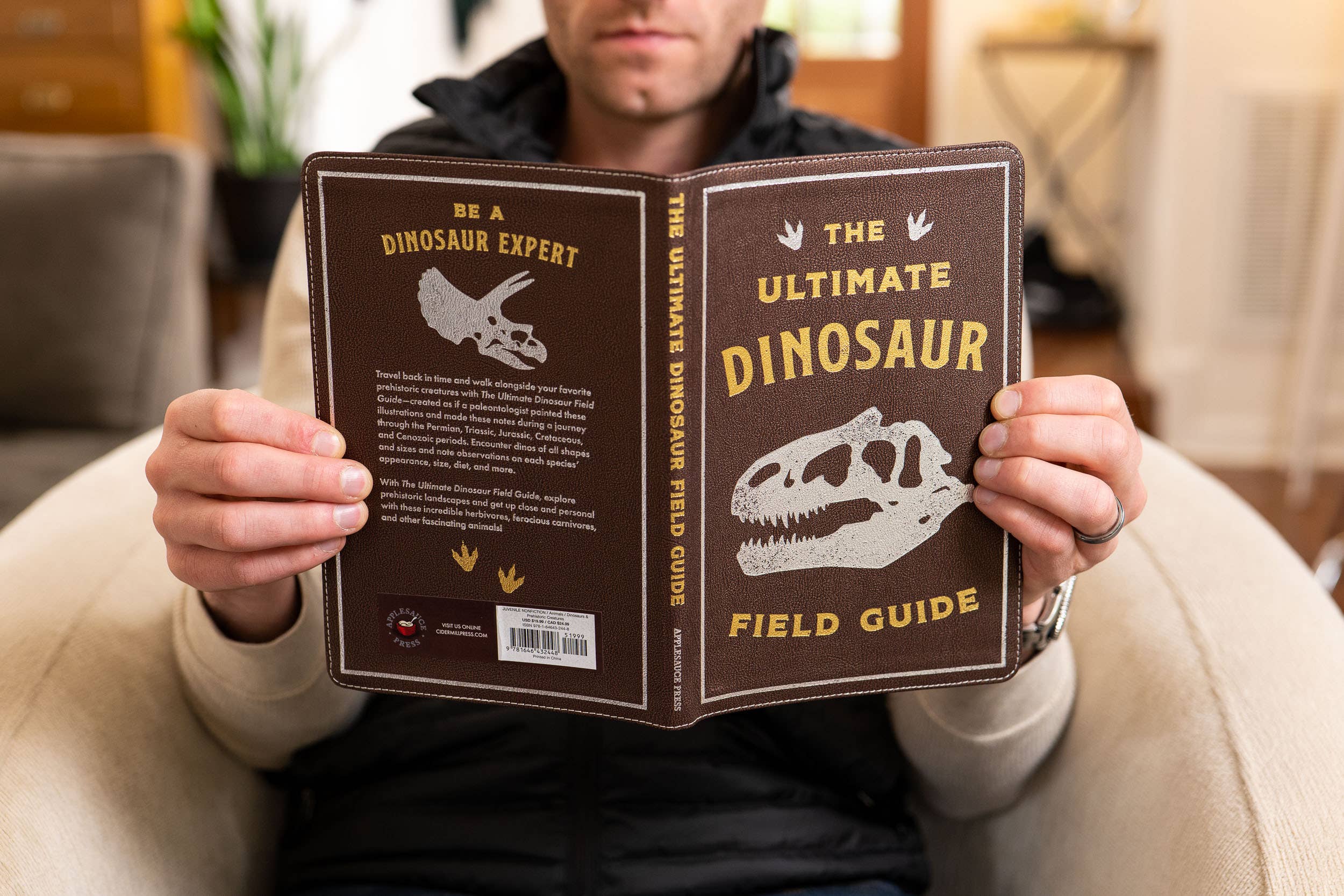 HarperCollins Focus - Wholesale Reference - Ultimate Dinosaur Field Guide Illustrated by Csotonyi6