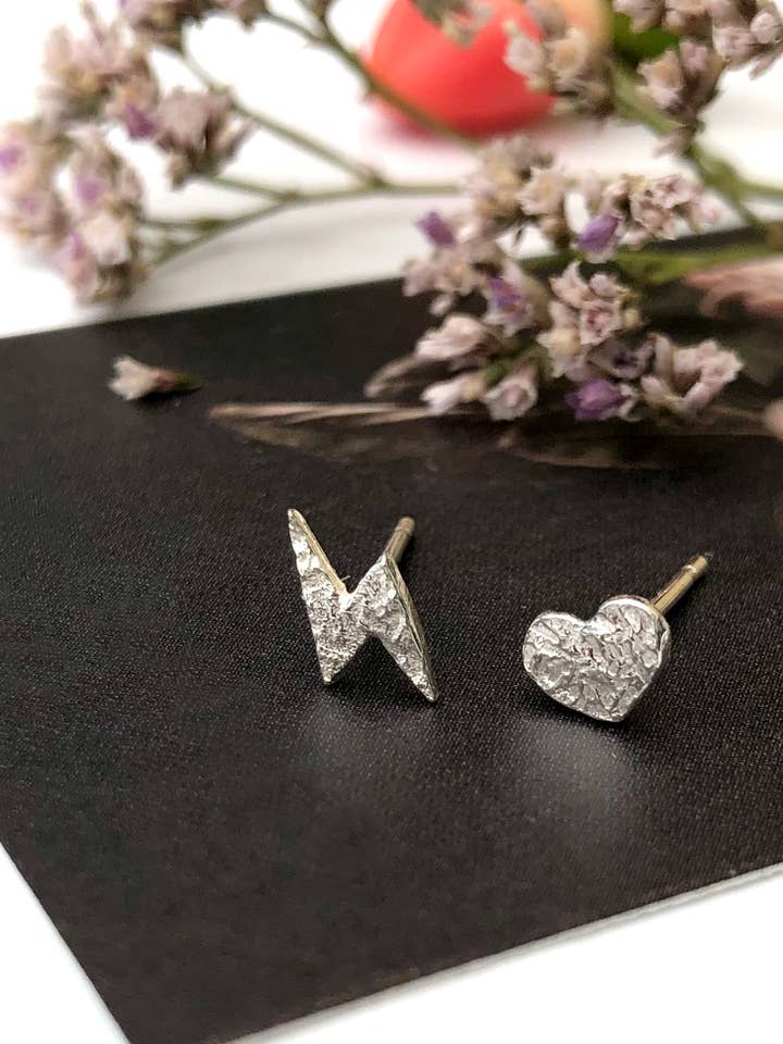 Bliksembout en hartvormige oorbellen van sterling zilver voor wholesale door a ring a day