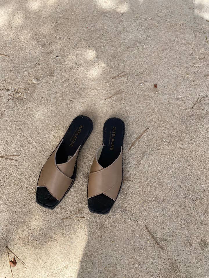 Rosalina Mocca Sandalo per la vendita all'ingrosso da parte di Jutelaune