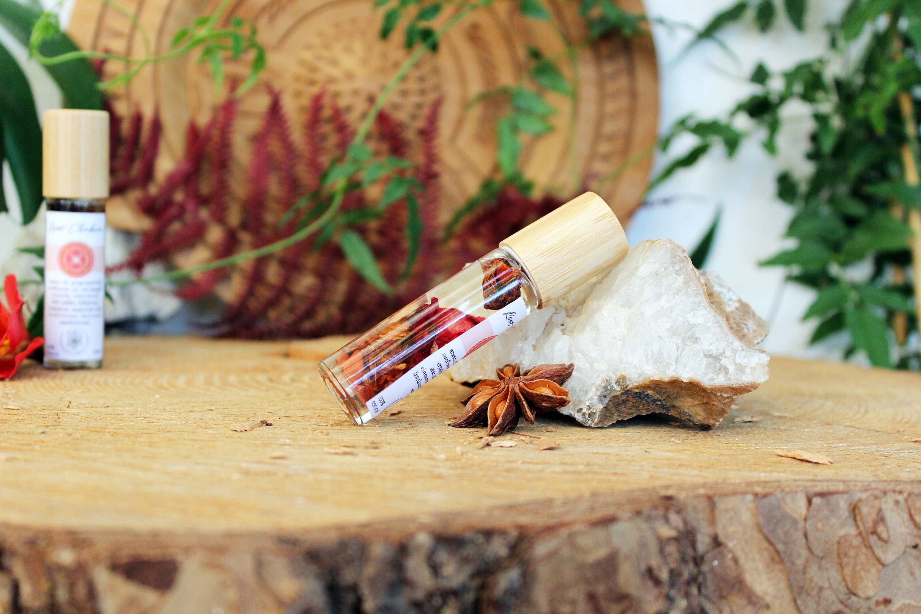 Ayamani Naturals – Engroshandel Æterisk olie – Rodchakra Balanceolie med urter og krystaller3