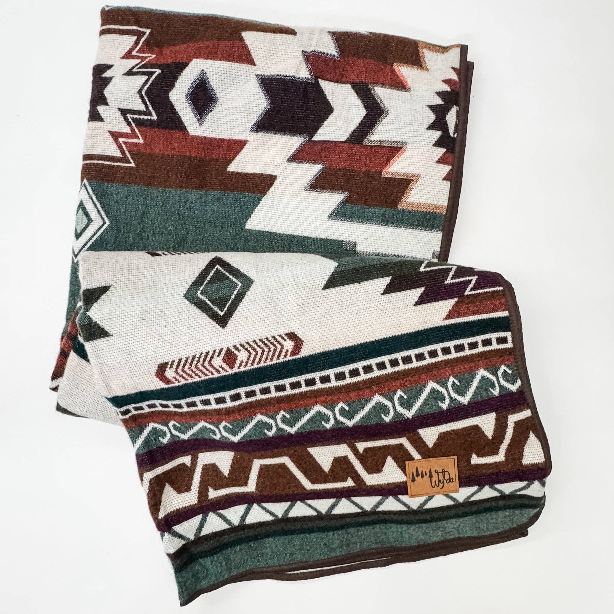 Wylde Brigade - Wholesale Throw Blanket - Quilotoa Aztec Reversible Blanket5