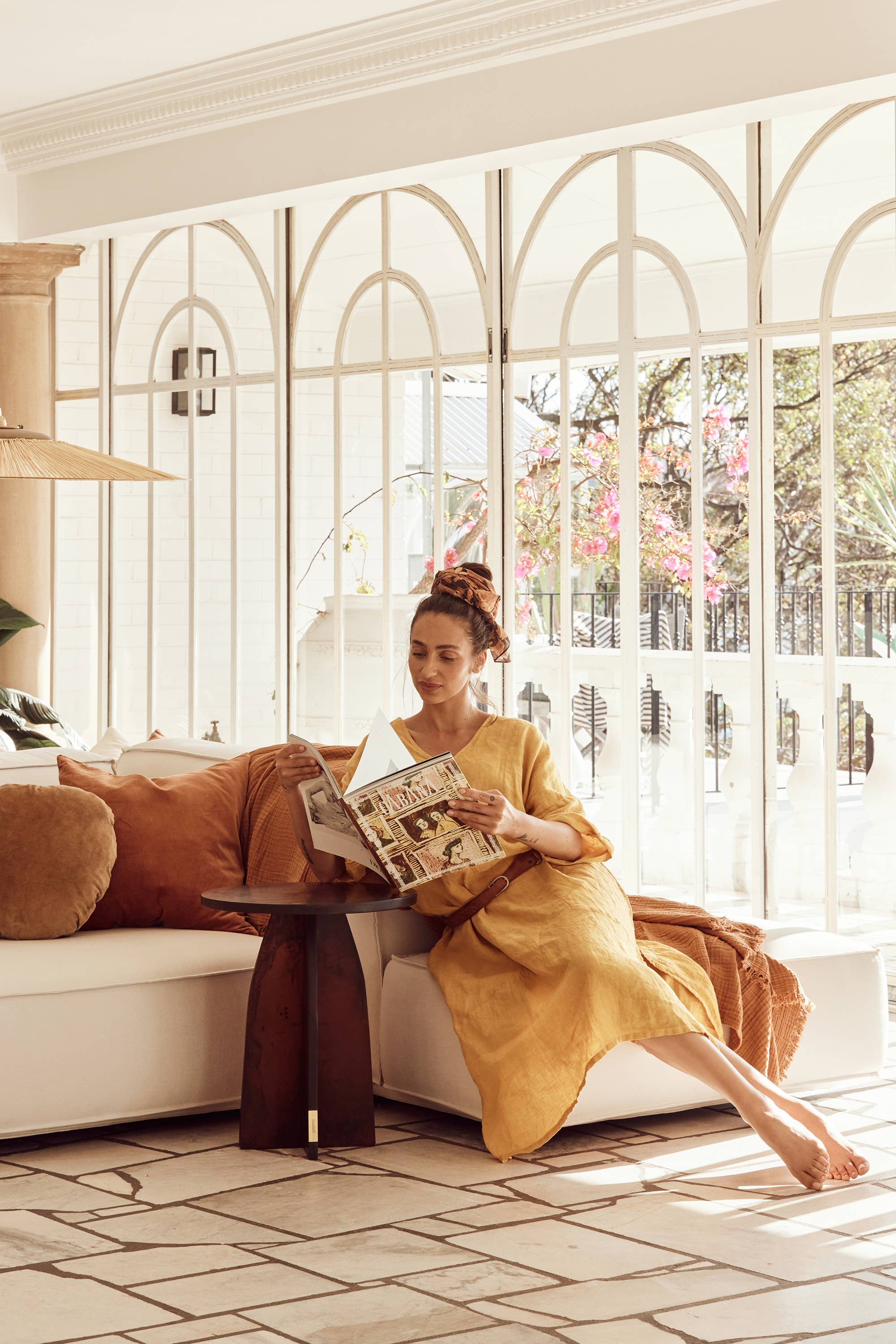 Saardé - Vendita all'ingrosso Cuscini decorativi - Cuscino rotondo in lino/velluto | Noce moscata2