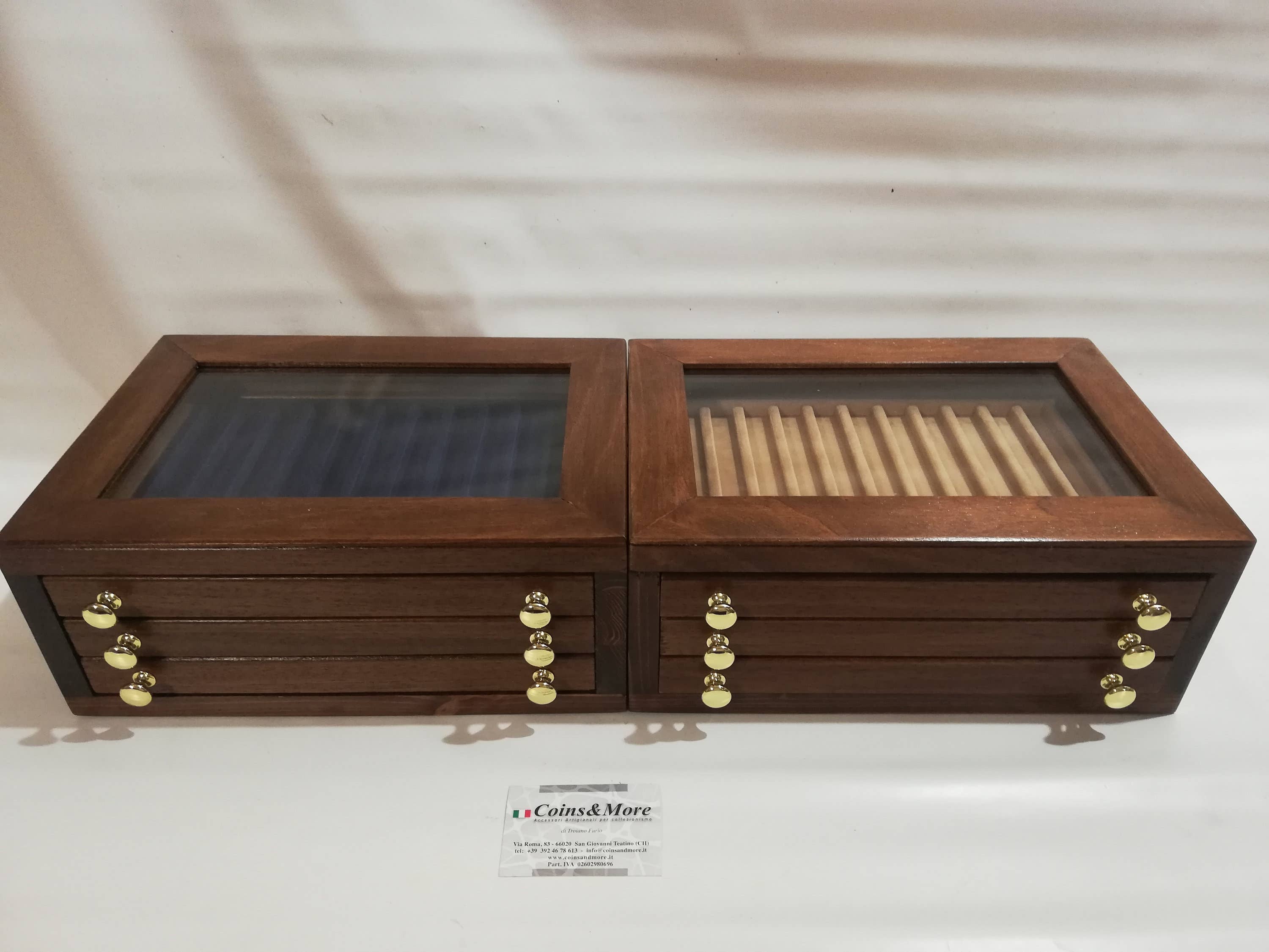 Coins&More - Wholesale Pen & Pencil Holder - Wooden cabinet for 39 fountain pens and pens2