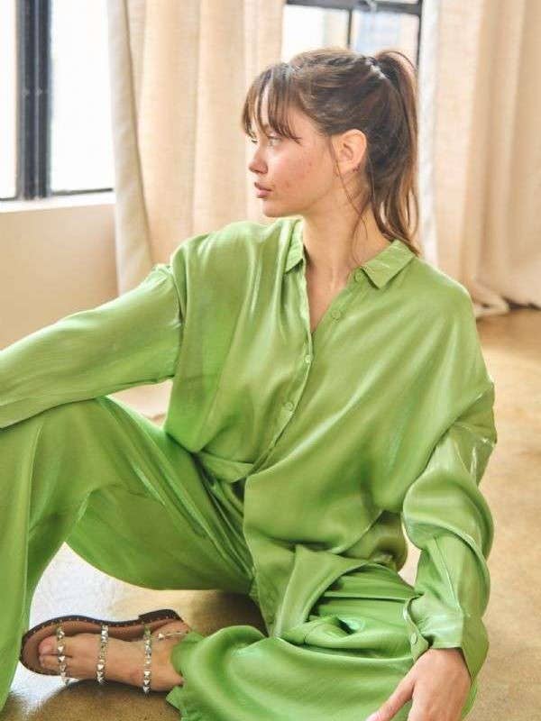 Davi & Dani - Wholesale Pants - Women's - PLUS SOLID CASUAL WIDE LEG BUTTON FULL PANTS