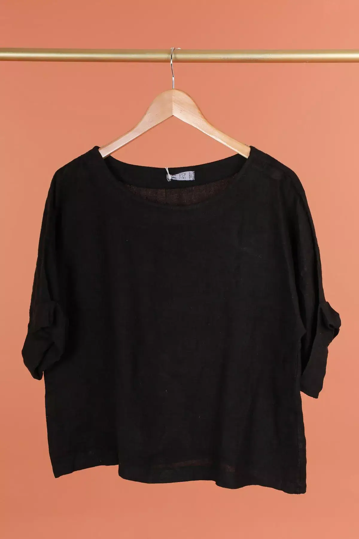 la maison des fibres naturelles - Wholesale Blouse - Women's - Round neck linen top 659005 100% linen1