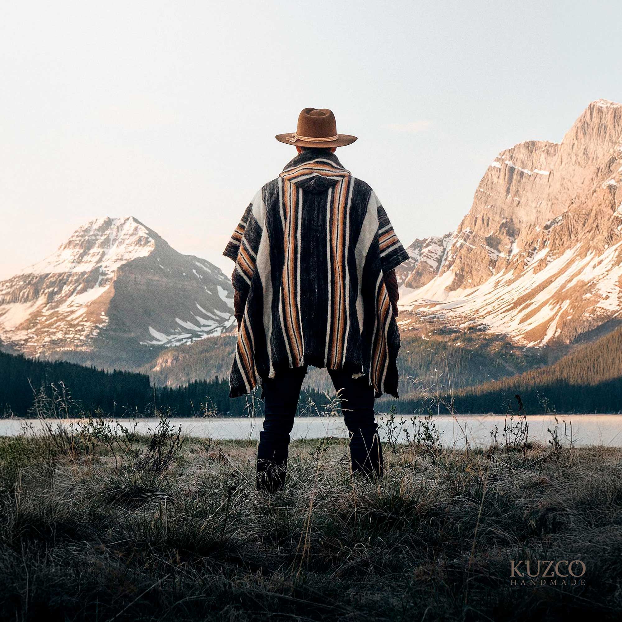 KuzcoHandmade - Wholesale Poncho - Unisex - Unisex Hooded Alpaca Poncho with Tribal Design for Travel1