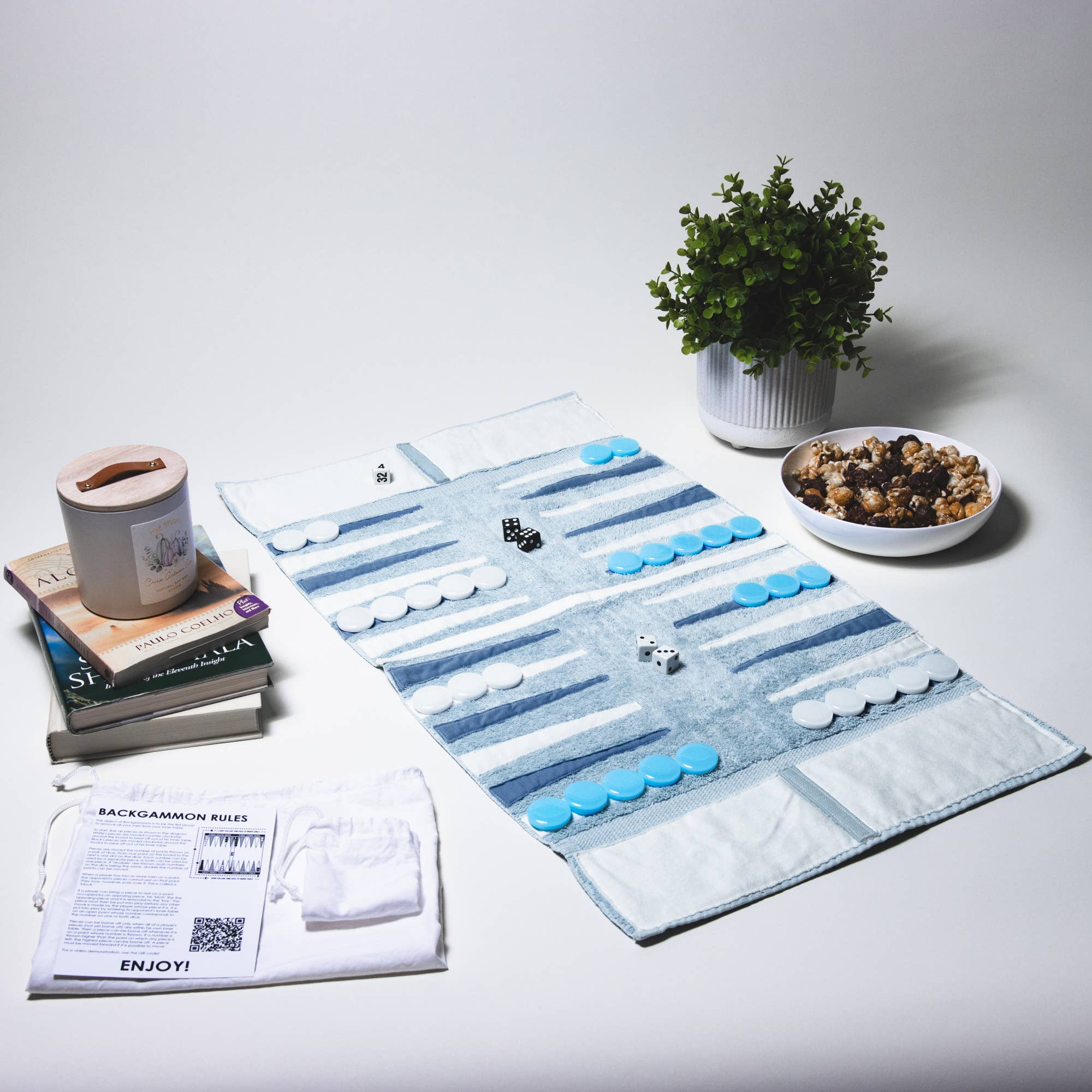 3rd Space by SBR - Wholesale Board Game - Light Blue & White Outdoor/Travel Backgammon Set3