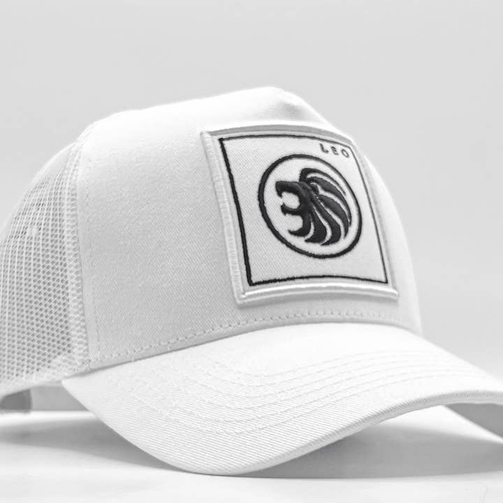 Gorra de camionero THE LEO Zodiac para venta al por mayor de Aura Lifestyle