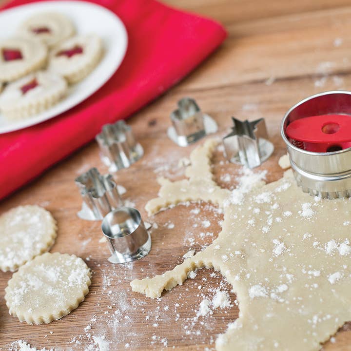 Fox Run Brands - Wholesale Cookie Cutter - Fox Run Linzer Cookie Cutter Set, 6-Piece, 2.5" x 1.75"