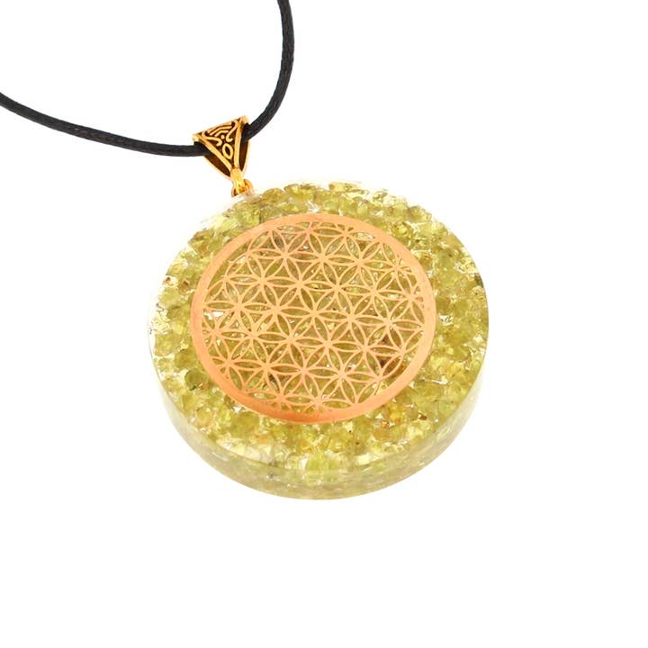 Orgonite Peridot Flower of Life pendants 4 cm for wholesale by Artisans de Madagascar