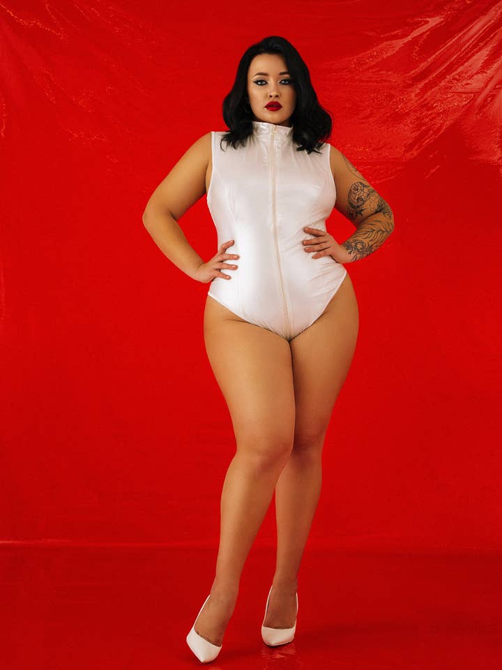 Devils Boutique - Venta al por mayor Body - Mujer - Body blanco de talla grande con cuello alto y corte alto