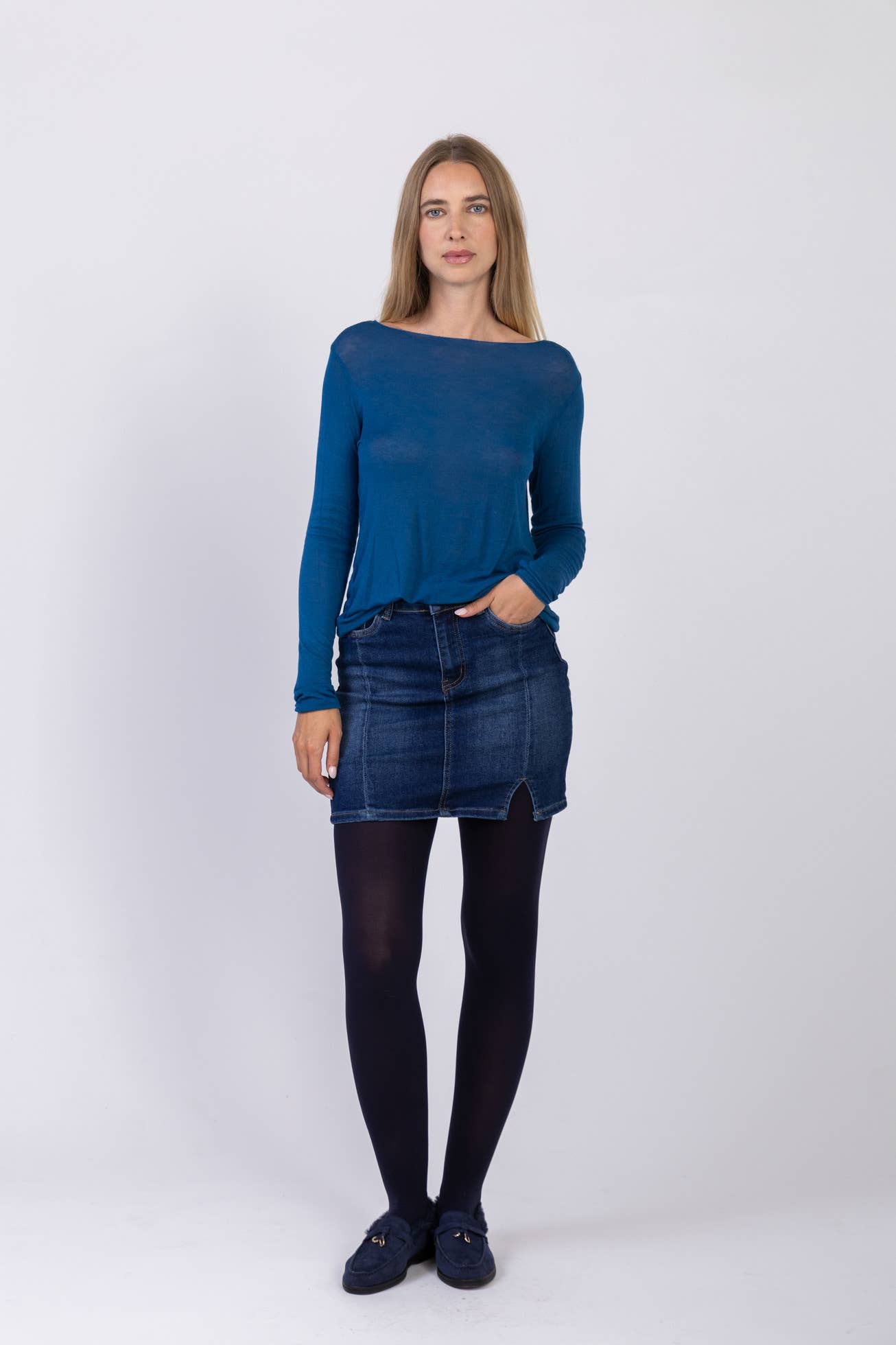 LINEN & COTTON HOUSE – Großhandel Bluse – Damen – 37864 Einfarbiger Rollkragenpullover aus Kaschmirmischung, zweite Haut23