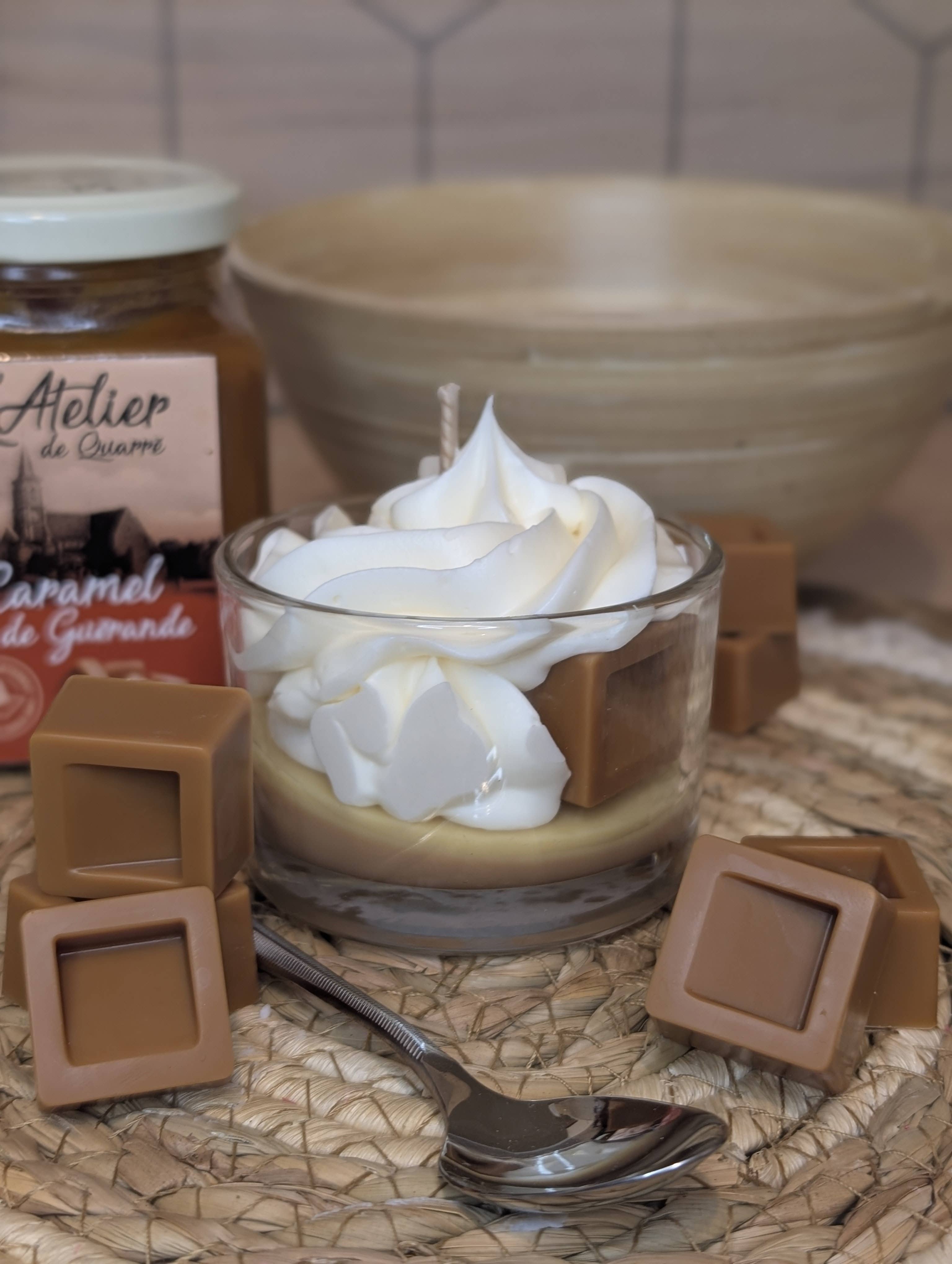 Les bougies Burgondes - Wholesale Novelty Candle - Gourmet candle with caramel milk fragrance1