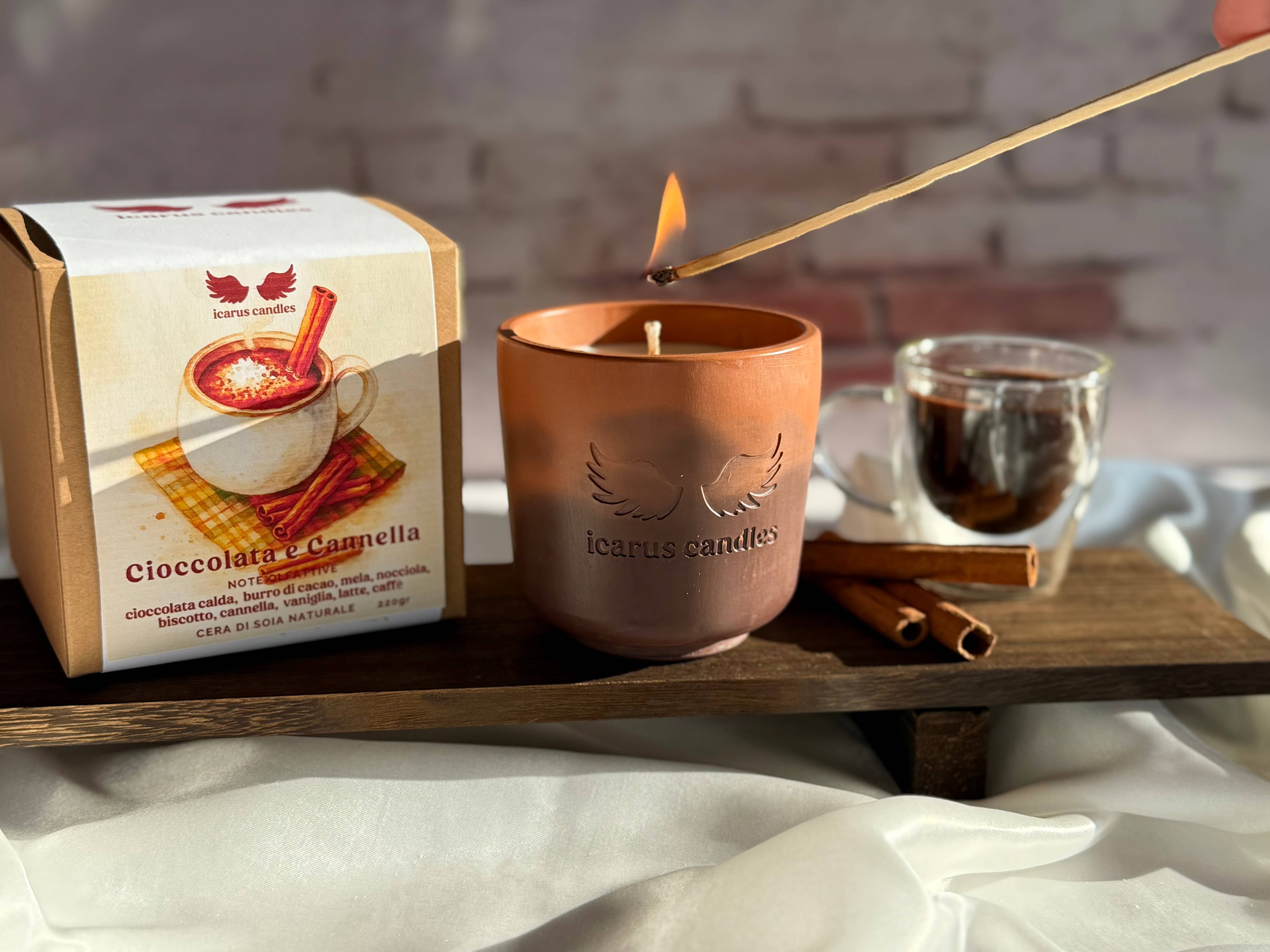 Icarus Candles - Wholesale Jar/Filled Candle - Candela - Chocolate and Cinnamon