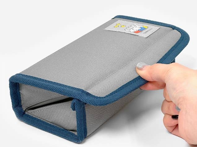 K-Wonderland – wholesale Pennfodral/påse – Miffy Magnetisk Multi Fodral – Hopfällbart Penn- & Acc-fodral3