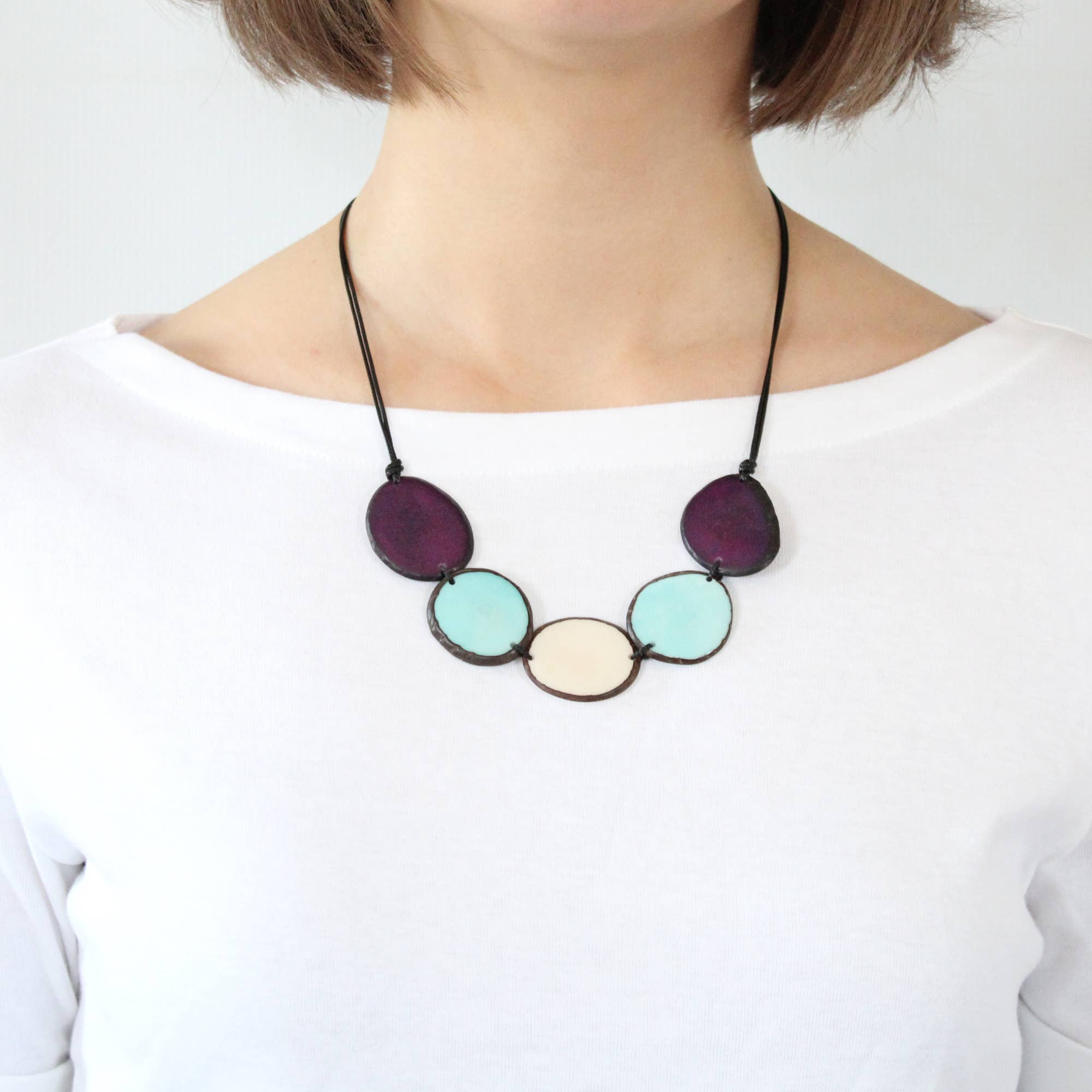 Muichic Natural Jewelry – Großhandel Perlenkette – Chips Tagua Halskette, handgefertigt, Fairtrade, leicht26