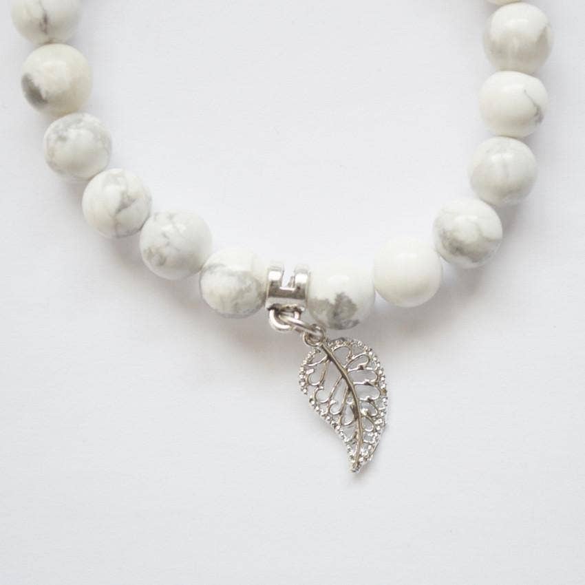 Alora Boutique Inc. - Wholesale Beaded Bracelet - Howlite Gemstone Bracelet | Clarity, Forgiveness and Relaxation | Beaded Stretch Bracelet4