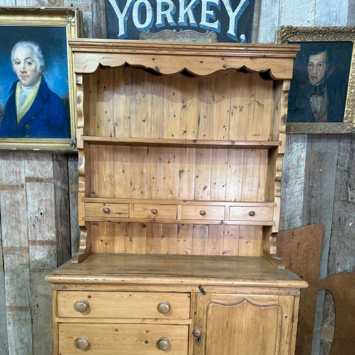 Antiguo aparador de cocina de pino de mediados de la época victoriana para venta al por mayor de belvoir