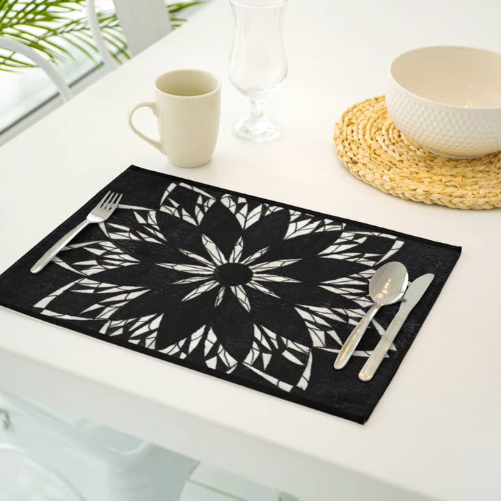 Placemat | Black Stained Glass for wholesale by Creative Artifacts HQ