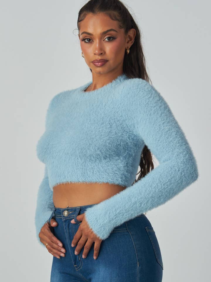 Hot & Delicious - Wholesale Knit Top - Women's - Olanes Fuzzy Crop Top (HAT2565A)1
