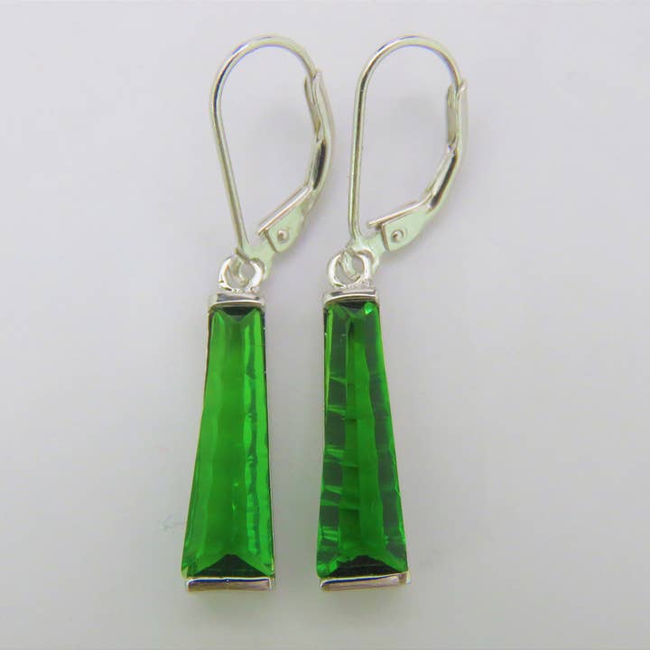 Twan Kee Jewelry - Venta al por mayor Pendientes colgantes - Pendientes de plata con estallido estelar de Helenita clásica del Monte Santa Helena5