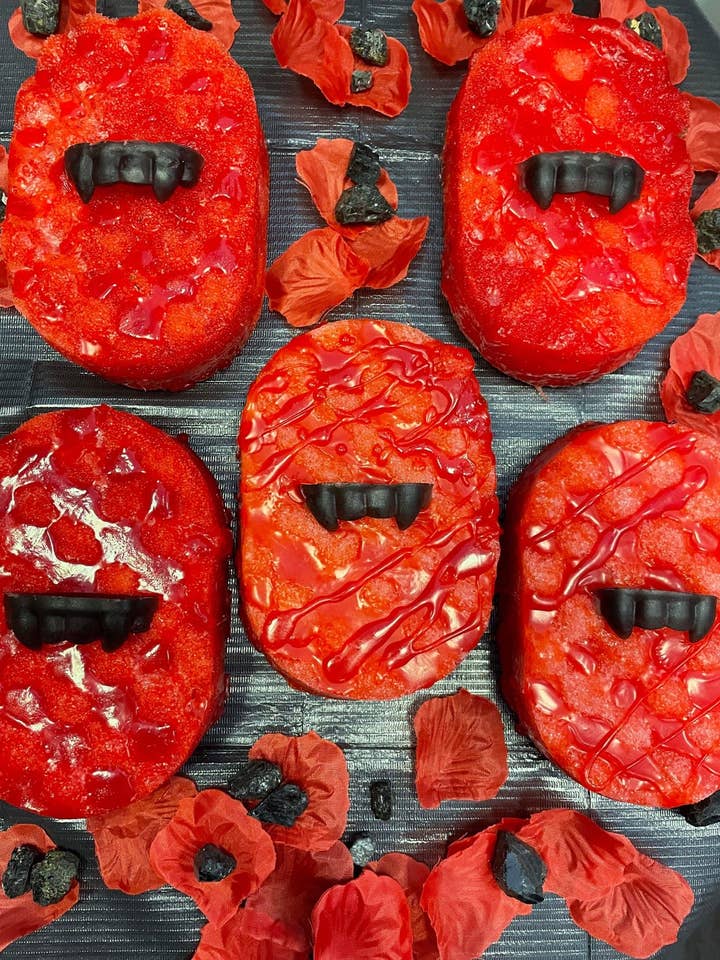 Deadly vamps soap sponge for wholesale by Hexbomb ltd