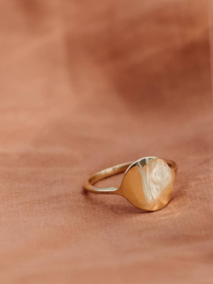 Luna Signet Ring for wholesale by Océanne