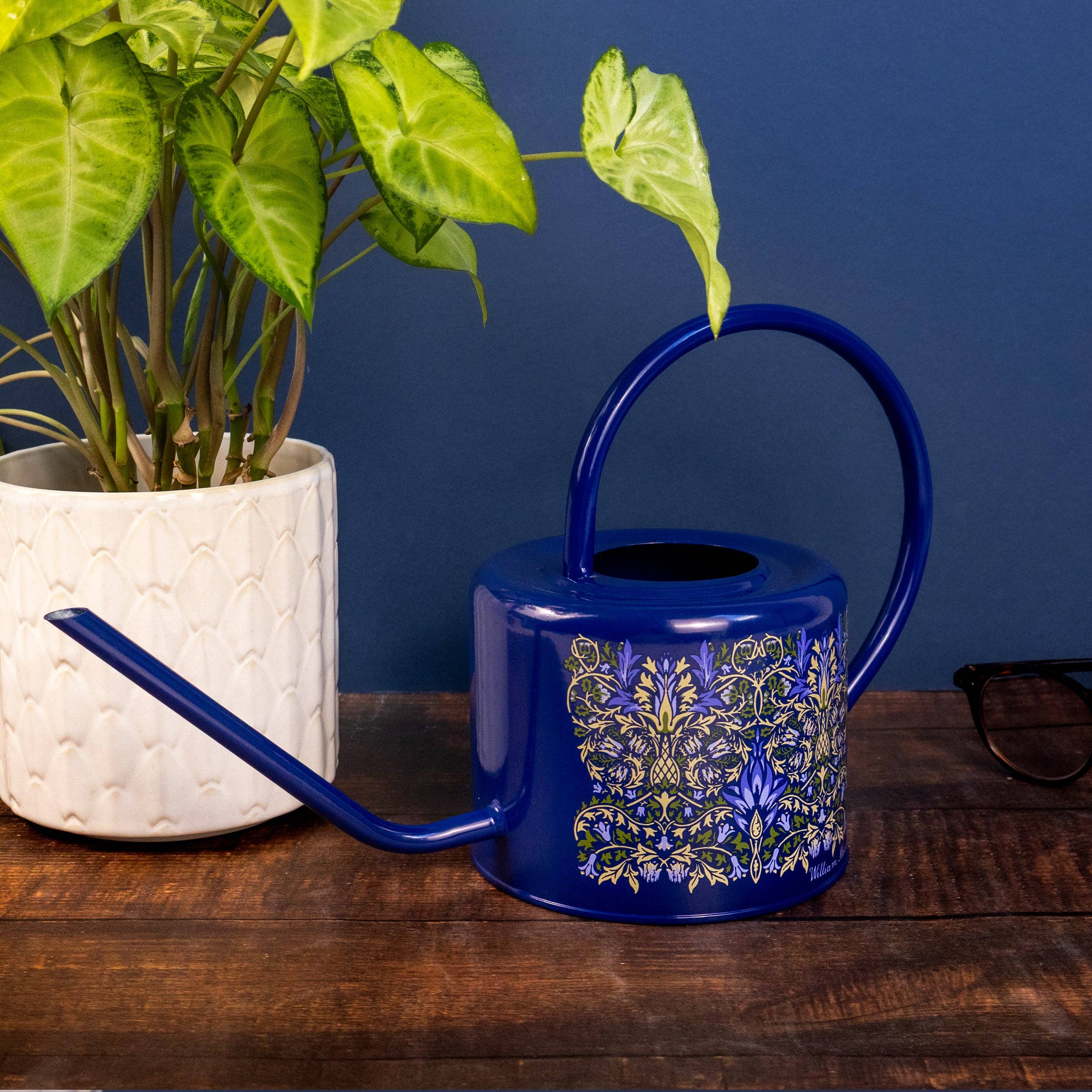Robert Frederick Ltd – wholesale Watering can – Watering Can – William Morris Snakeshead Design4