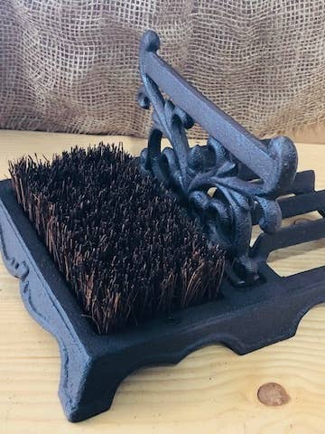 Midwest Craft House - Wholesale Shoe Horn - Unisex - RUSTIC CAST IRON BOOT / SHOE SCRAPER