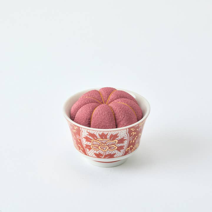 hiro - Wholesale Embroidery/Cross Stitch Supplies - Kutani Pincushion Iidaya1