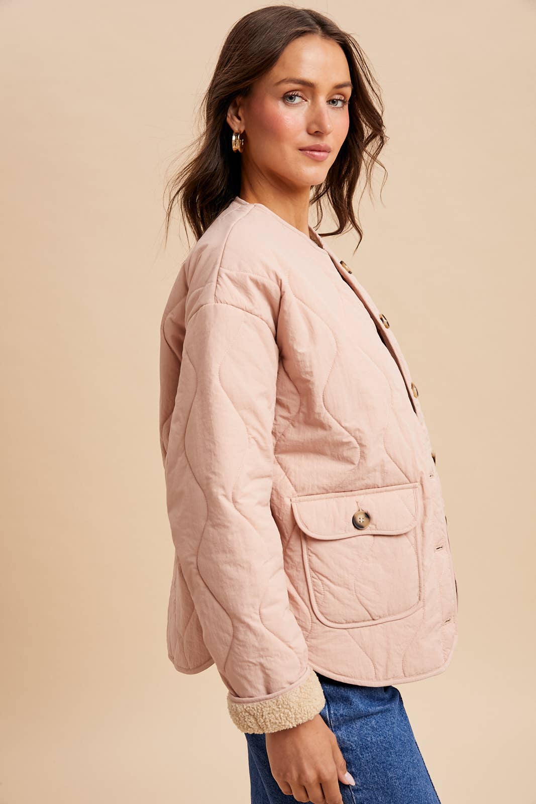 In Loom – Großhandel Pufferjacke – Damen – GESTEPPTE PUFFERJACKE MIT SHERPA-FUTTER12