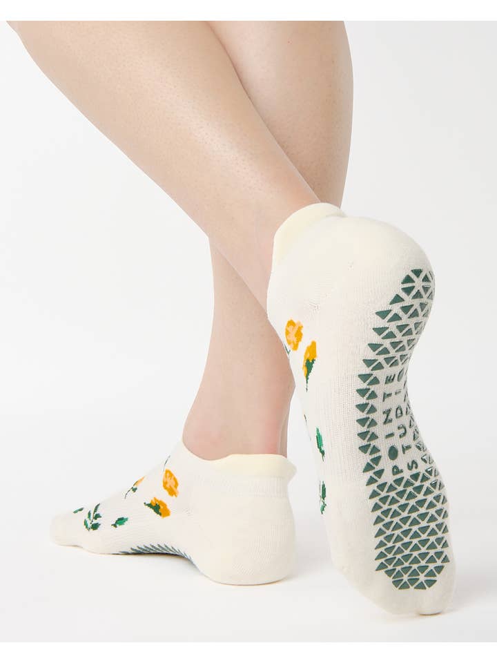 Pointe Studio - Wholesale Socks - Women's - Women's Betsy Full Foot Grip Sock – No Slip Cotton Blend for Pilates & Barre3