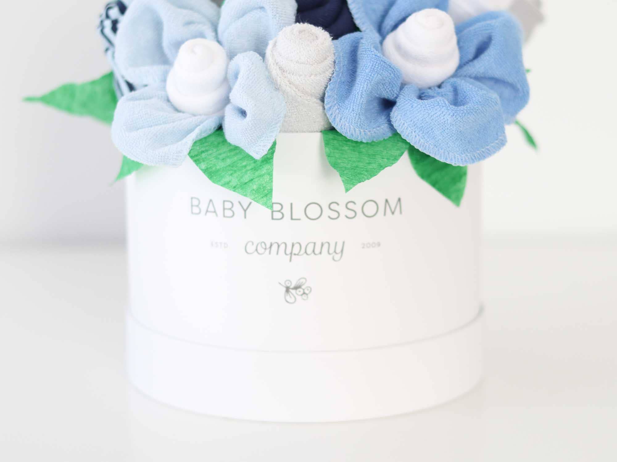 Baby Blossom Company - Vendita all'ingrosso Set/confezione regalo per neomamme - Cesto regalo per neonato - Little Boy Blue3