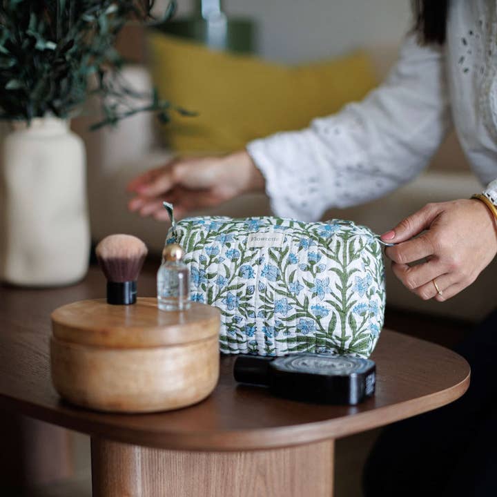 Flowrette - Wholesale Toiletry Bag - Women's - Mandawa toilet bag1