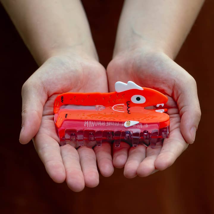 Pince à cheveux Red Fish Boy pour la vente par Kyndra Sweep illustrations