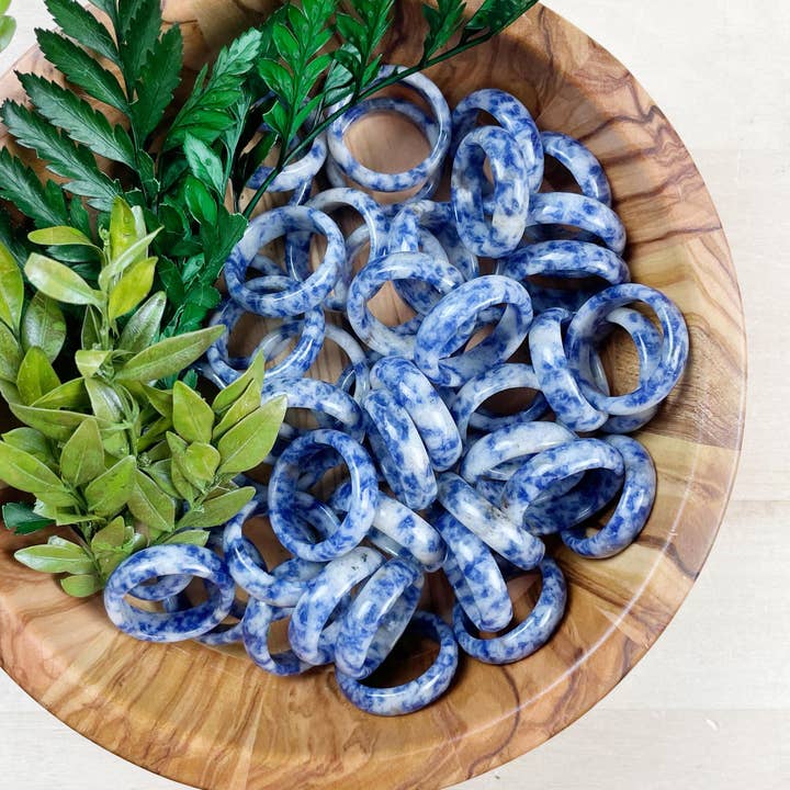 Sodalit 6mm tunn Band Ring för wholesale av Ewelina Pas Jewelry