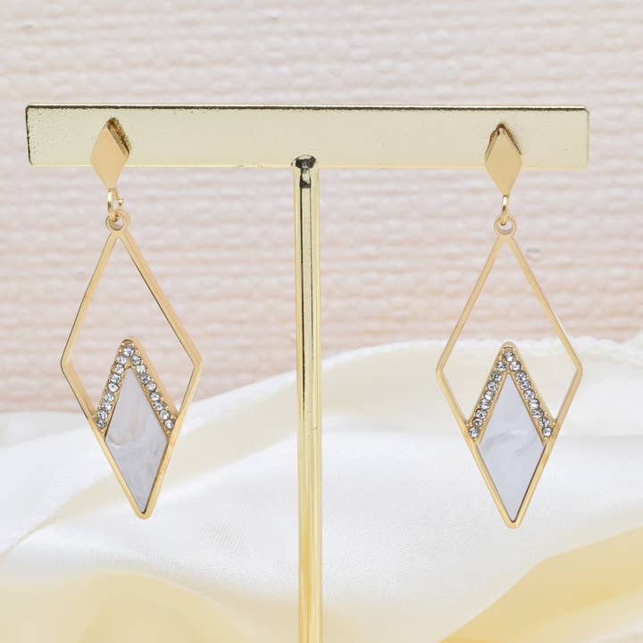 Boucles d'oreilles nacre et strass en acier - BO100198 pour la vente par Kapyco