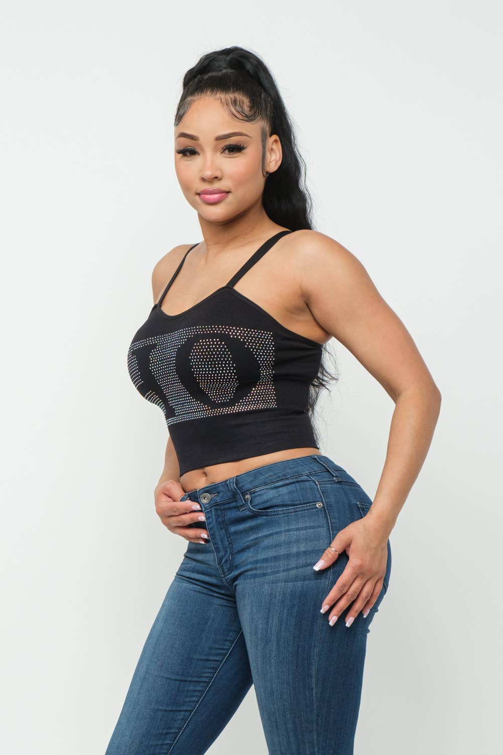 Zwart Naadloze „Ho” -top met studs en versierde details aan de voorkant voor groothandel op Faire1