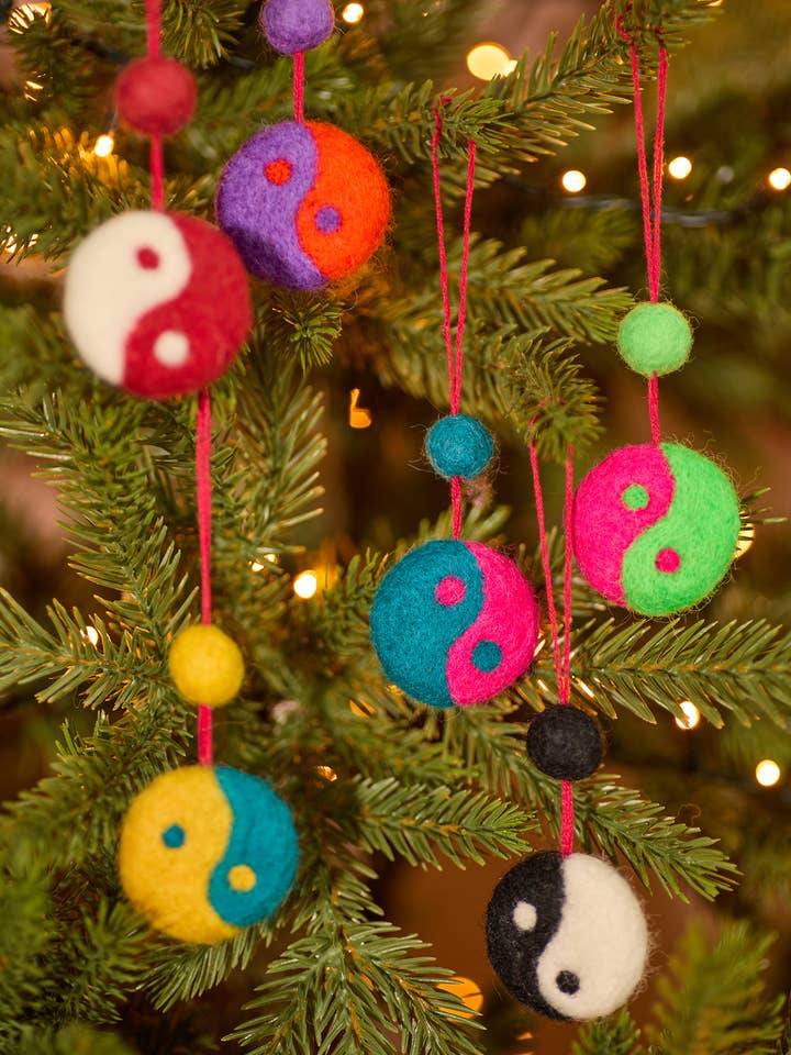 Filt Yin Yang Dekorationer för wholesale av Namaste